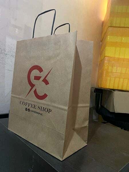 Fırsat Ürünü Kraft Çanta 25 X 12 X 31 Cm Dişi Kraft İçi Kraft Sapi Siyah Burgu 90 Gram (250 Adet) Coffee Shop Baskılı